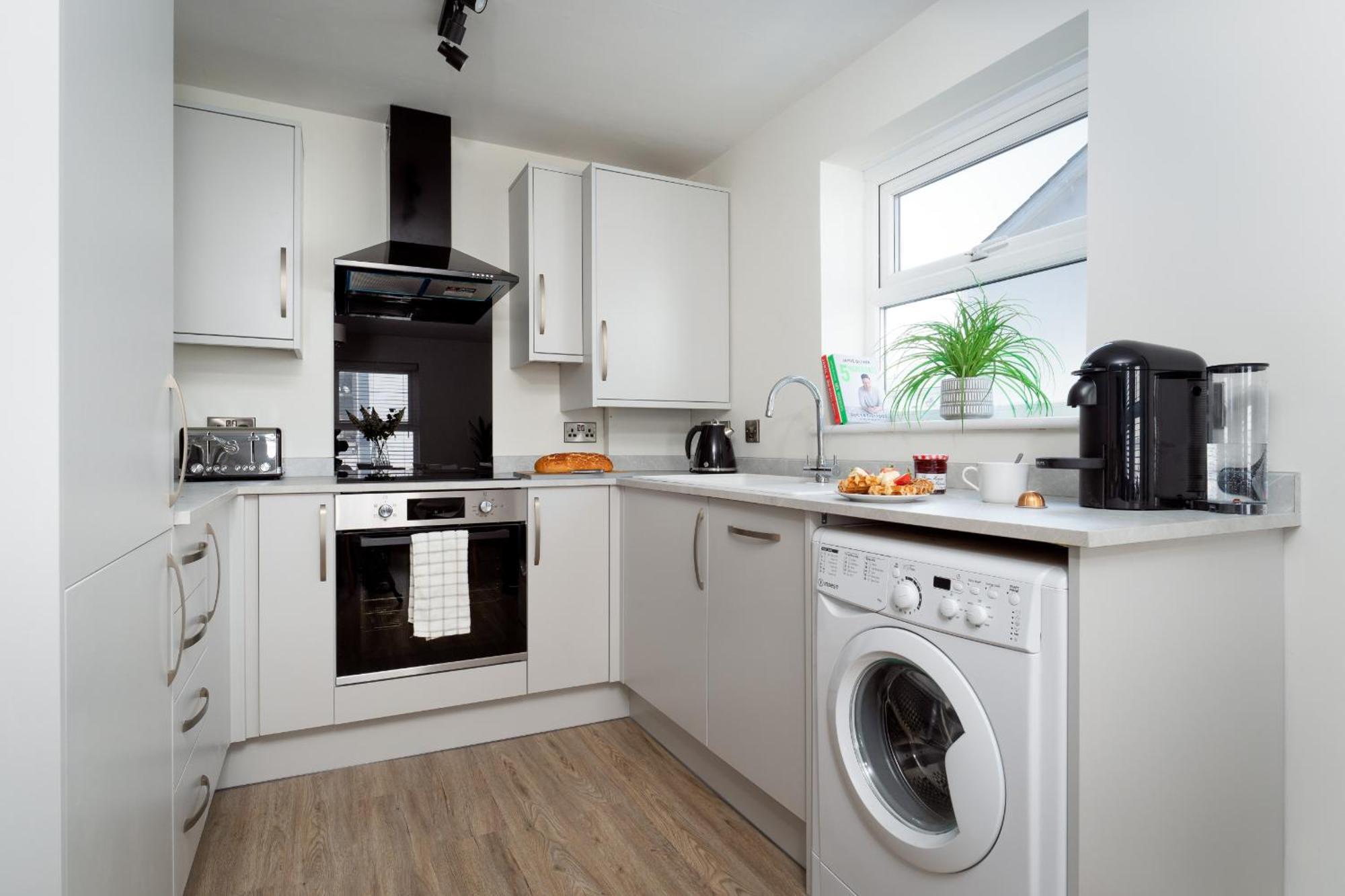 Lawsons Place - Family-Friendly Apartment With Parking On Babbacombe Downs In Torquay Esterno foto